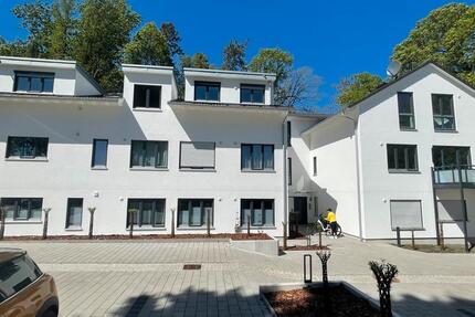 4Raum Wohnung, moderner gehobener Standard mit Marken Küche 4 zimmer