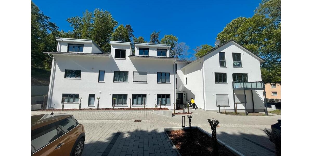 4Raum Wohnung, moderner gehobener Standard mit Marken Küche 4 zimmer