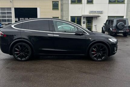 Tesla Model X 85.000 km 54.900 € Ludwigsfelde 14974