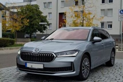 Skoda Superb 24.000 km 23.590 &euro; Berlin Hellersdorf 12629