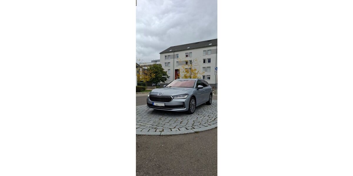 Skoda Superb 24.000 km 23.590 &euro; Berlin Hellersdorf 12629