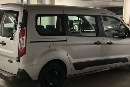 Ford Grand Tourneo 147.000 km 8.900 &euro; Stahnsdorf 14532