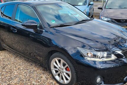 Lexus CT 200h 122.464 km 10.999 &euro; Potsdam 14480