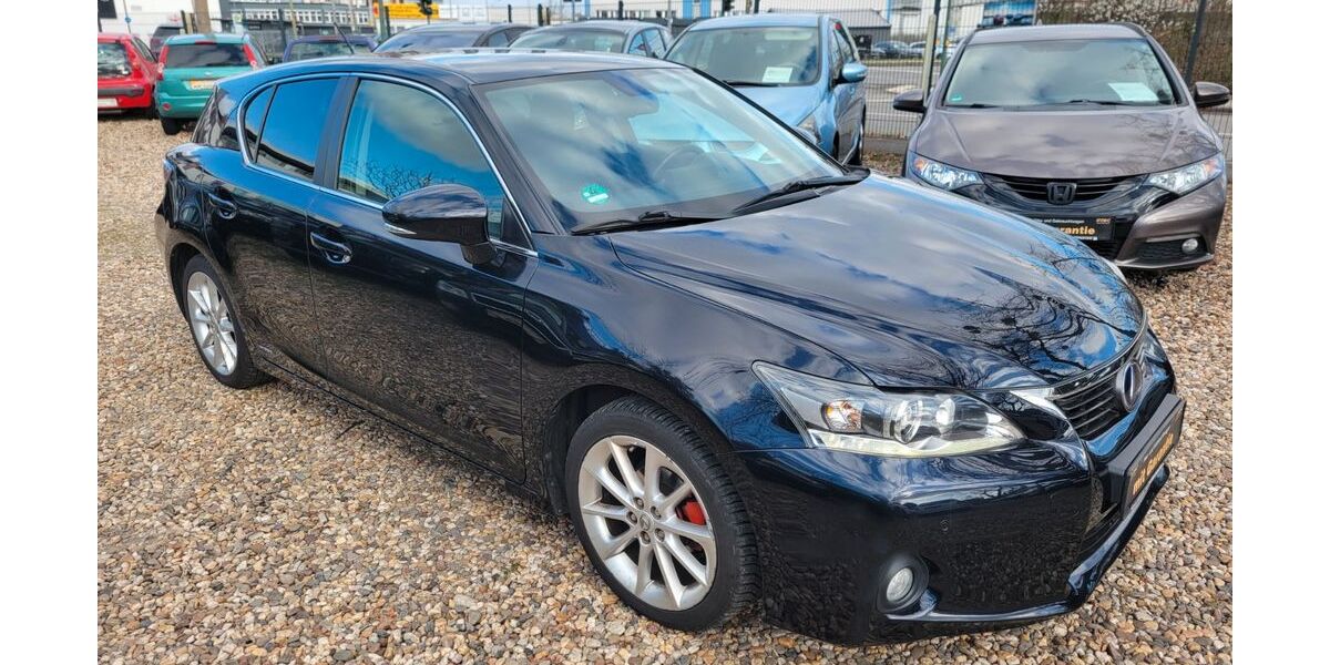 Lexus CT 200h 122.464 km 10.999 &euro; Potsdam 14480