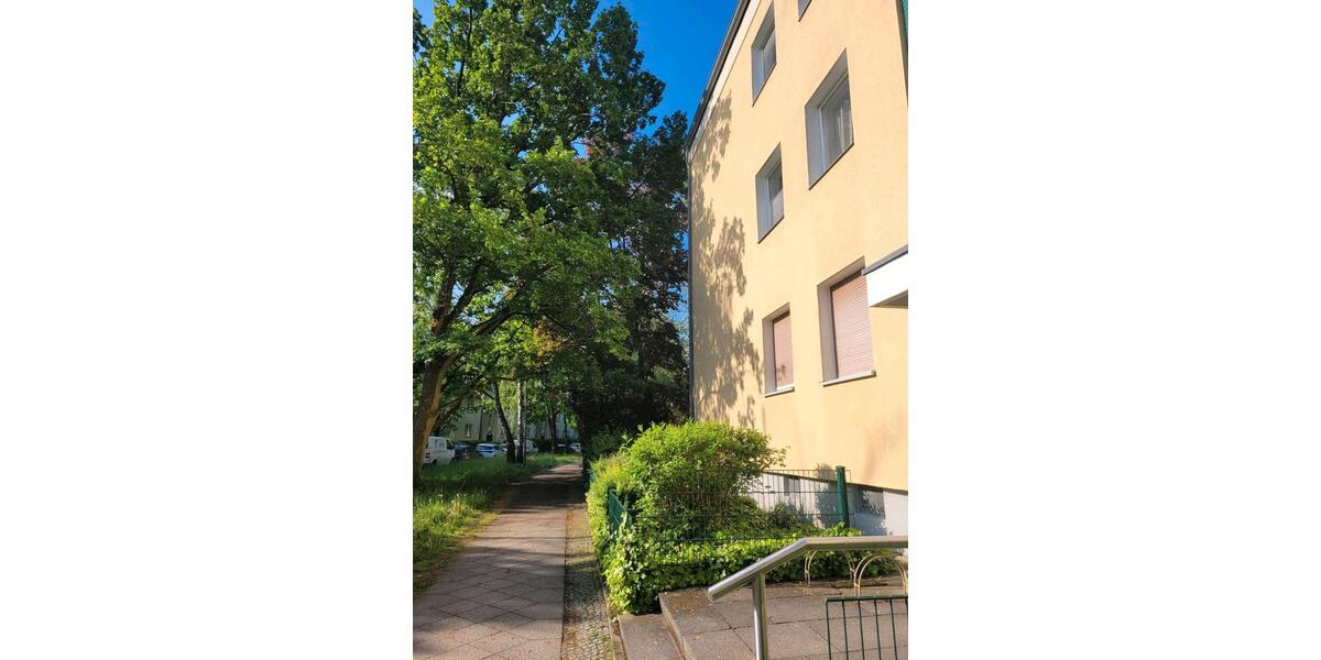 Dachgeschoßwohnung Berlin Lankwitz - 2 Zimmer, 45 m&sup2;, 240.000&euro; | Angebot:26888010