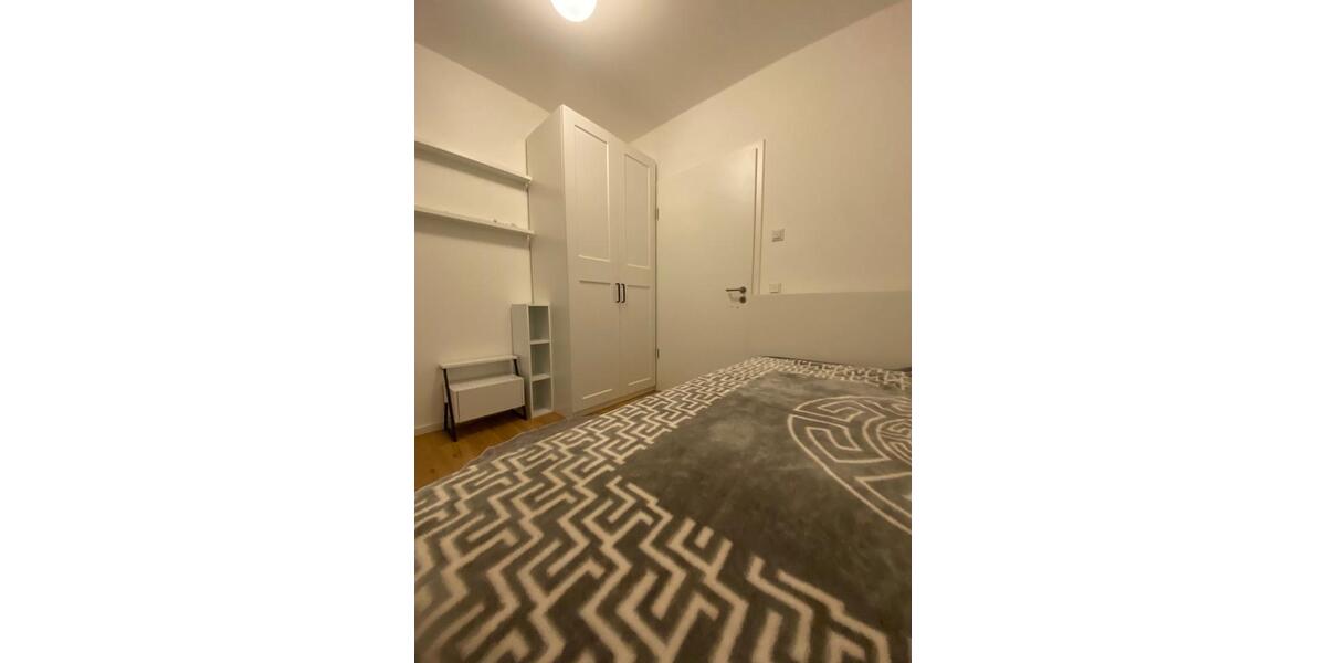 Etagenwohnung Berlin Mitte - 5 Zimmer, 125 m&sup2;, 3.250&euro; | Angebot:25384324