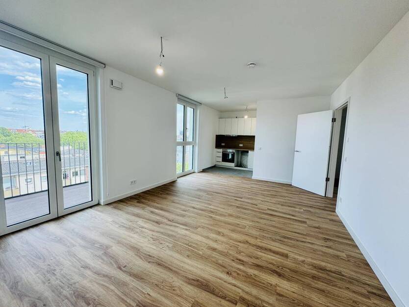 Geräumige Wohnung nahe Barbarossaplatz! *2x Balkone EBK Aufzug*