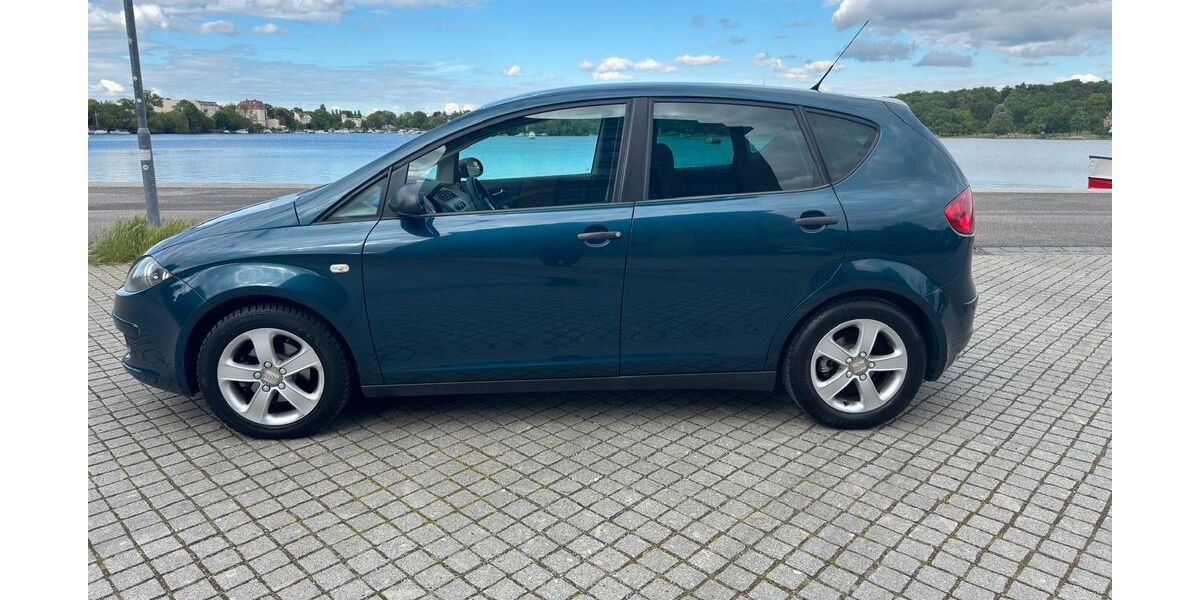 Seat Altea 212.000 km 2.499 &euro; Potsdam 14467