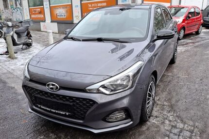 Hyundai i20 48.500 km 9.990 &euro; Berlin 10829