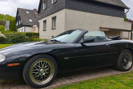 Jaguar XK8 110.000 km 11.900 &euro; Potsdam 14478