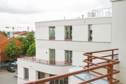 Wohnung zum Mieten in Berlin 2.200 € 104.01 m²