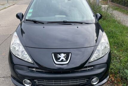 Peugeot 207 72.000 km 5.850 &euro; Berlin 12099