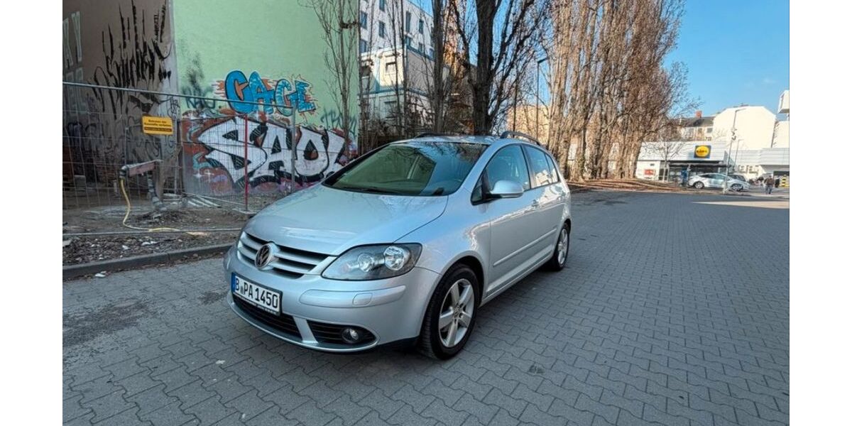VW Golf Plus 102.600 km 5.200 &euro; Berlin 13351