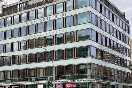 Büro in Berlin 11.424 € 476 m²