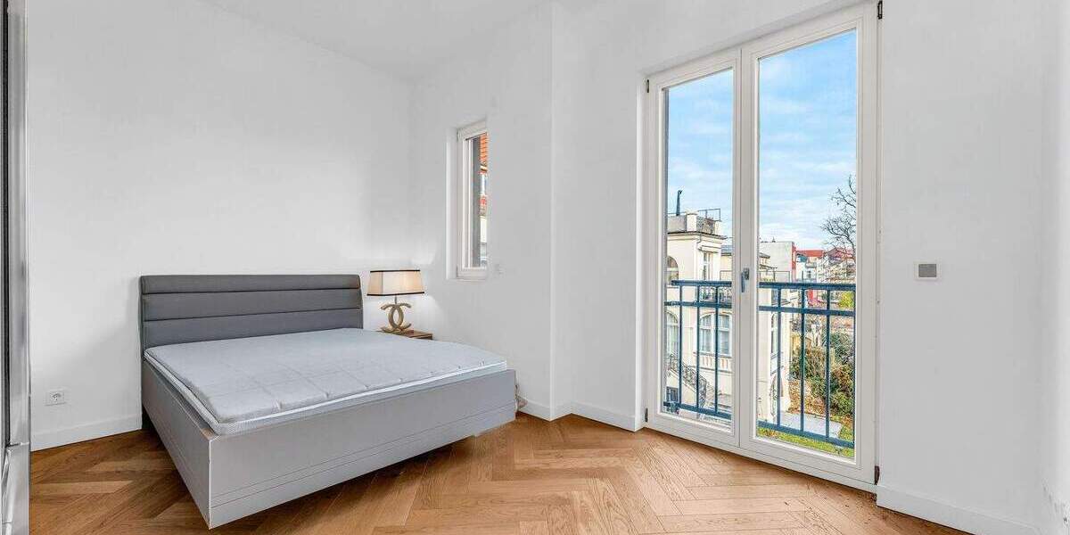 Etagenwohnung Potsdam Berliner Vorstadt - 3 Zimmer, 77 m&sup2;, 2.150&euro; | Angebot:24737860