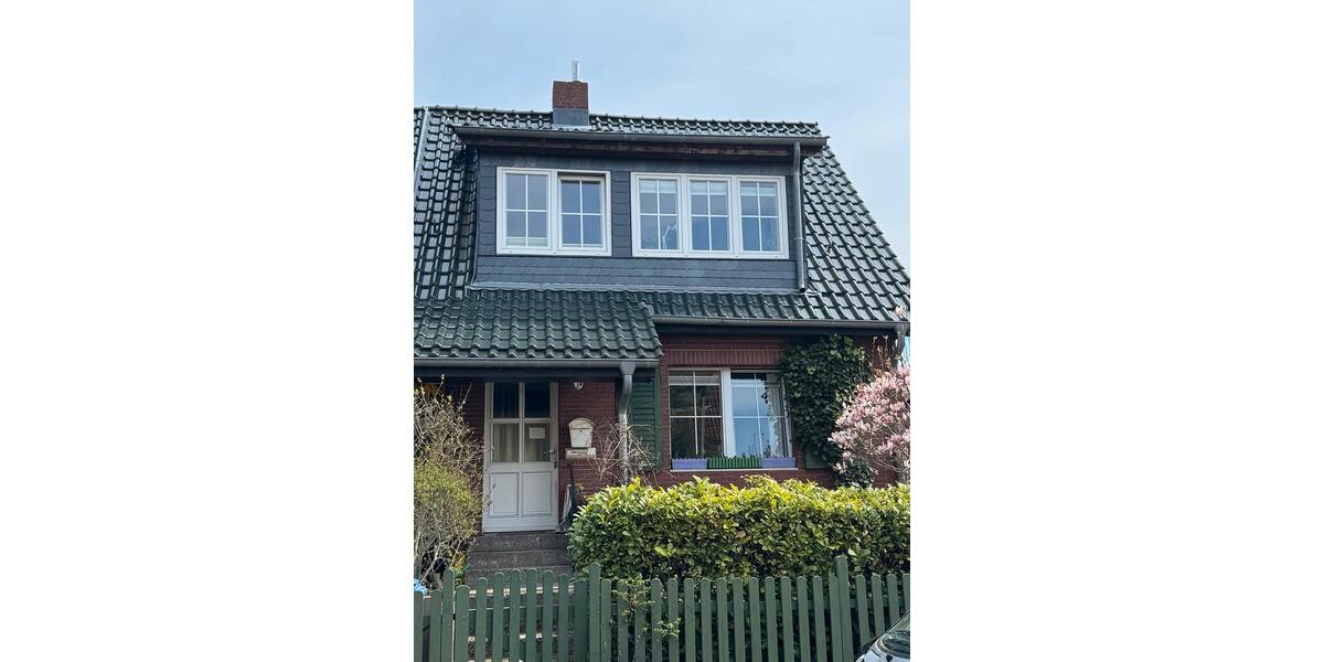 Doppelhaushälfte Berlin Reinickendorf - 4 Zimmer, 120 m&sup2;, 2.300&euro; | Angebot:26367015