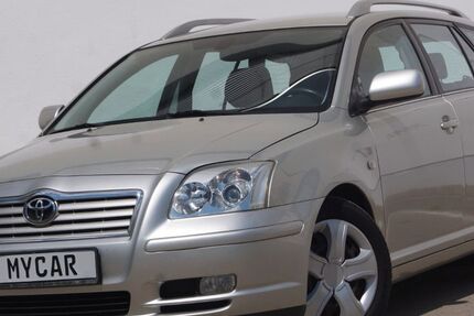 Toyota Avensis 267.110 km 2.499 &euro; Berlin 13051