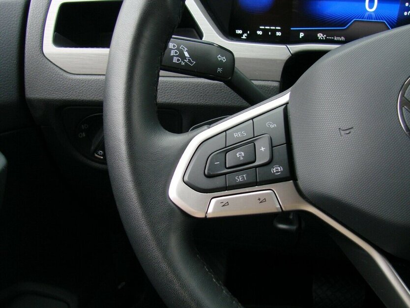 VW Touran 1.5TSi Comfortline 7-Sitzer ACC Navi Kamera 23.085 km 30.980 € Falkensee 14612