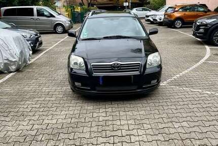 Toyota Avensis 113.000 km 3.000 € Berlin 13581