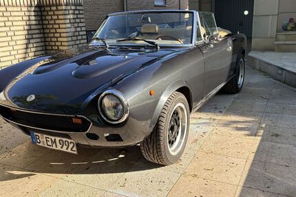 Fiat 124 Spider 68.800 km 12.900 &euro; Berlin 13503