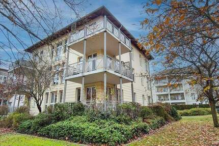 Wohnen am Tiefen See - 2-Zimmer-Wohnjuwel mit Balkon & Tiefgaragenstellplatz 2 zimmer