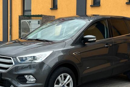 Ford Kuga 128.600 km 10.980 &euro; Berlin 13587