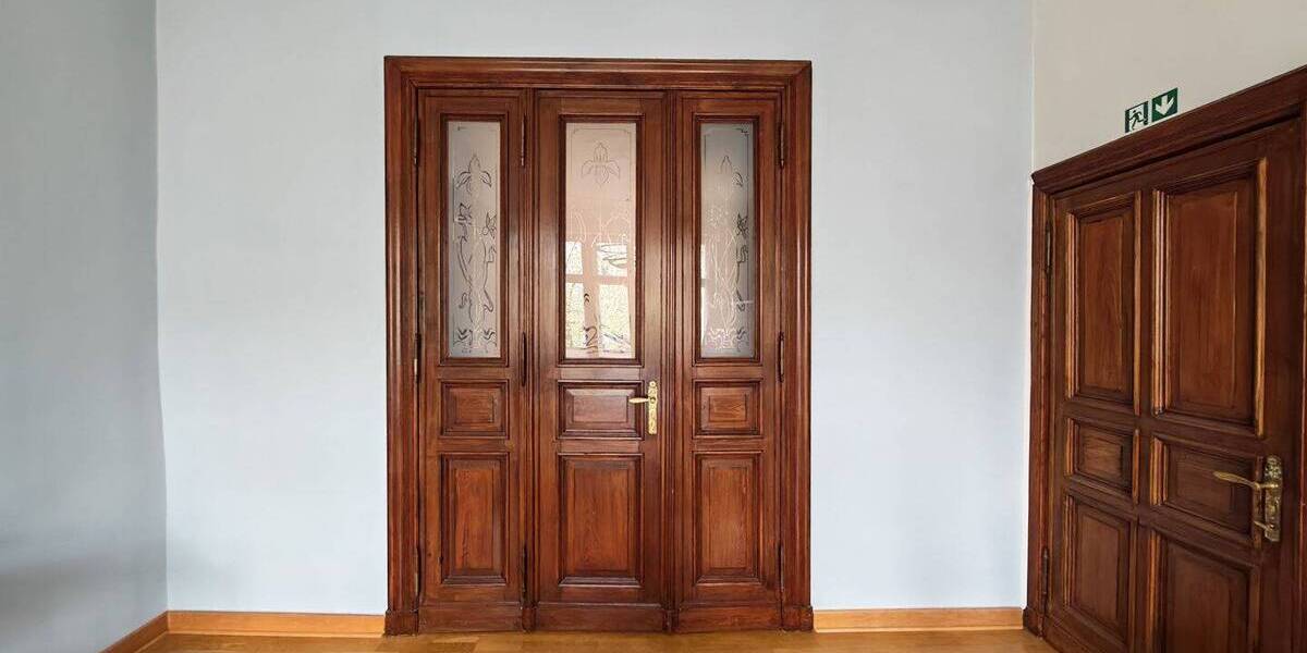 Gewerbeobjekt Berlin Schmargendorf - 6 Zimmer, 181 m&sup2;, 1.200.000&euro; | Angebot:26378886