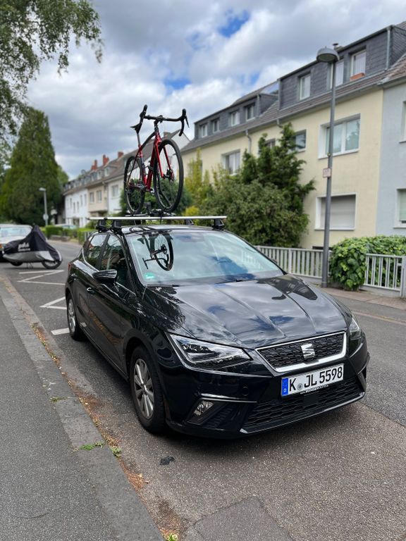 Seat Ibiza 99.200 km 12.300 € Berlin 12459