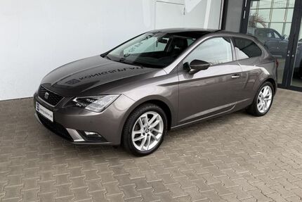 Seat Leon 90.001 km 11.990 &euro; Berlin Tegel 13509