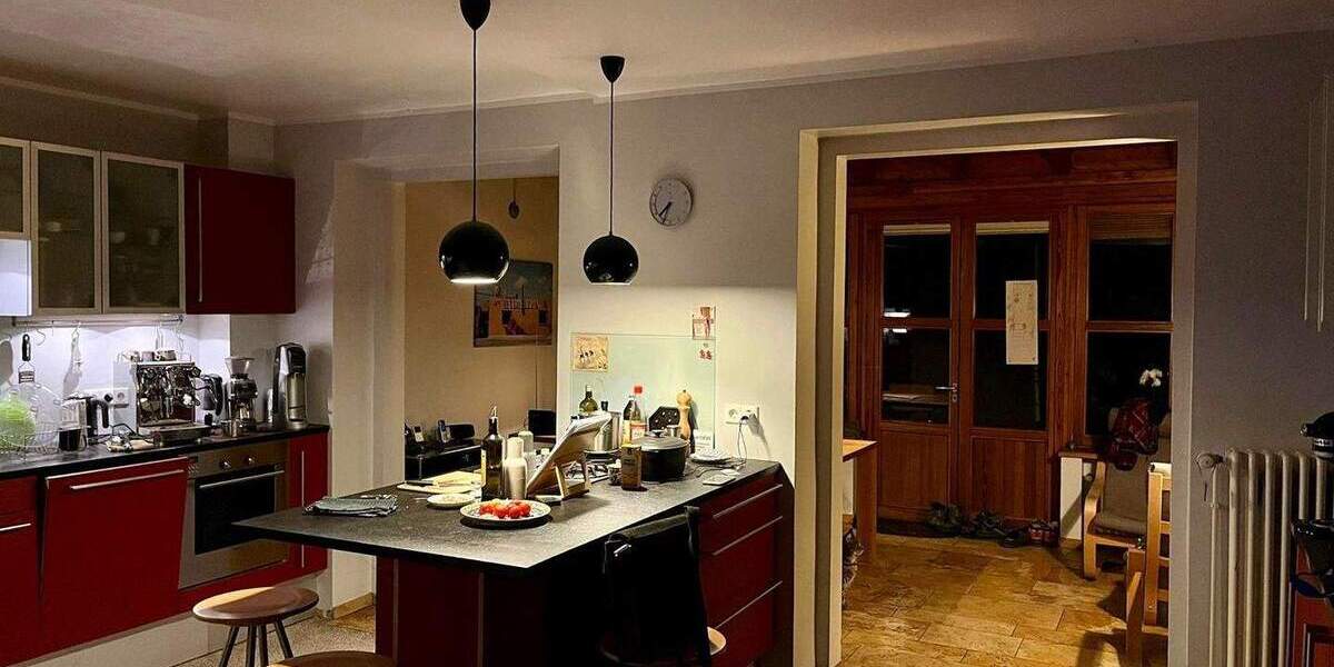 Genießen Sie die Wintermonate am Kamin und den Frühling im Garten 5 zimmer