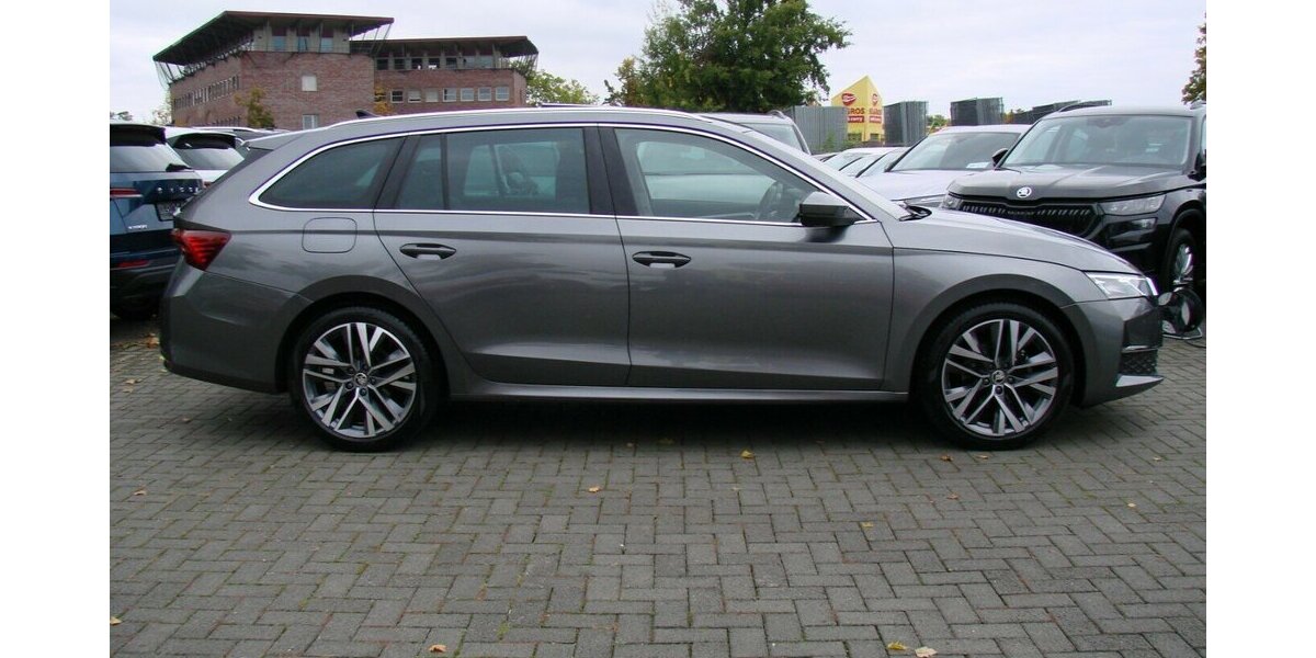 Skoda Octavia 2,0TDI Selection Leder Pano ACC Standheizu 15.681 km 33.980 &euro; Falkensee 14612