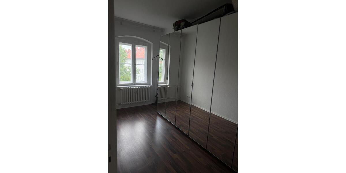 Etagenwohnung Berlin Friedrichshain-Kreuzberg - 3 Zimmer, 64 m&sup2;, 1.350&euro; | Angebot:26300643