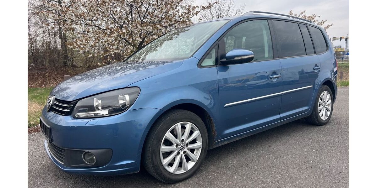 VW Touran 296.000 km 4.500 &euro; Berlin 12057