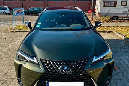 Lexus UX 14.500 km 30.900 &euro; Berlin 10405