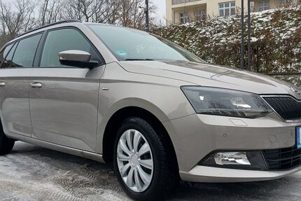 Skoda Fabia 52.375 km 11.500 &euro; Potsdam 14480