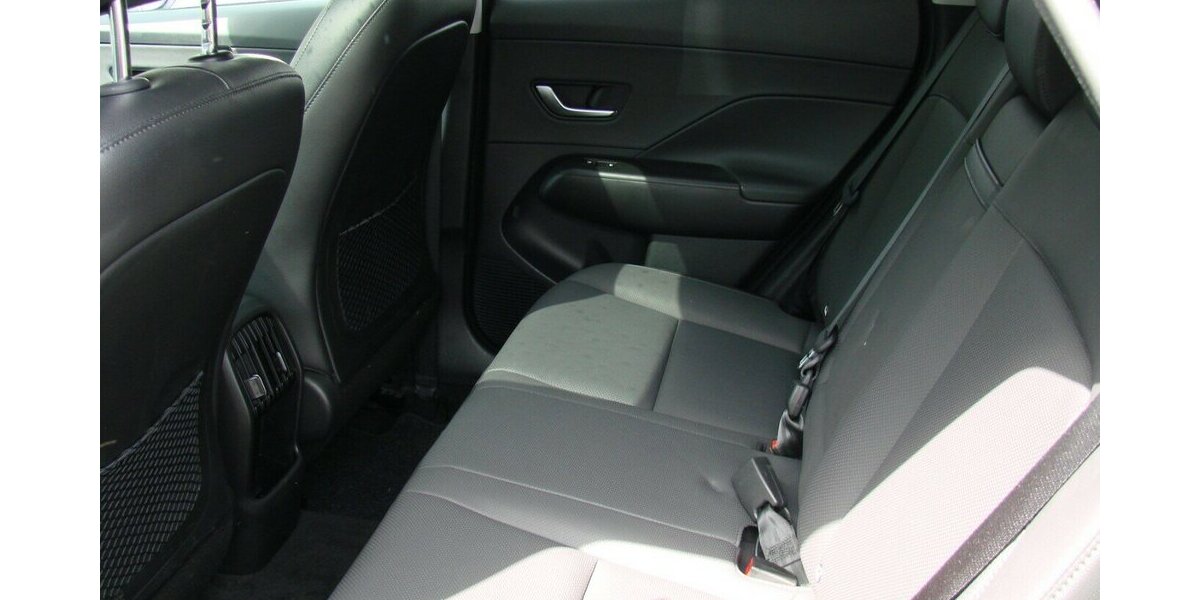 Hyundai Kona 1.6 T-GDI Prime ACC LED BOSE AHK Schiebedach 53.065 km 24.980 &euro; Falkensee 14612