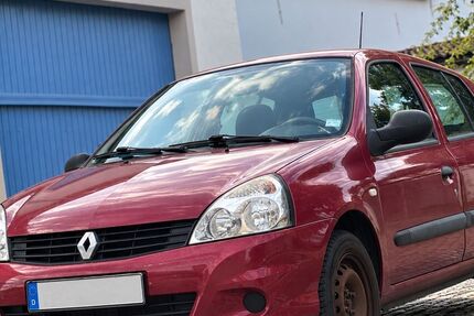 Renault Clio 117.000 km 1.950 &euro; Trebbin 14959