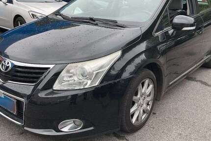Toyota Avensis 195.684 km 4.990 &euro; Berlin 13127
