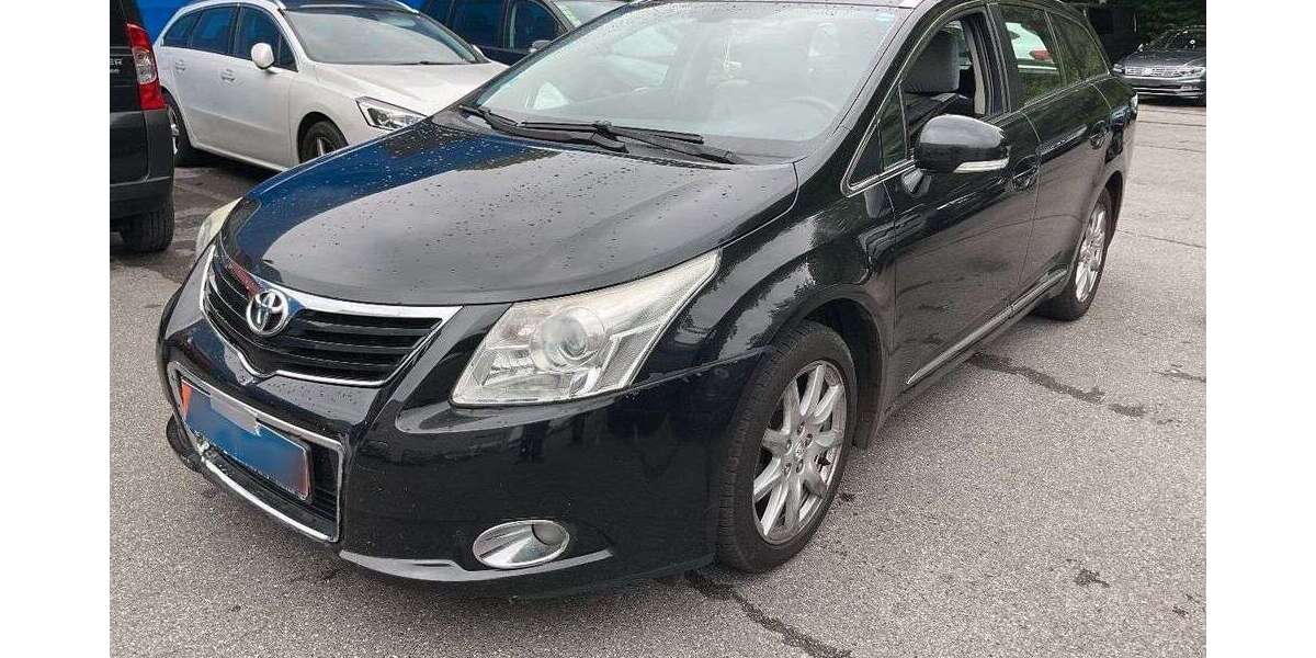 Toyota Avensis 195.684 km 4.990 &euro; Berlin 13127