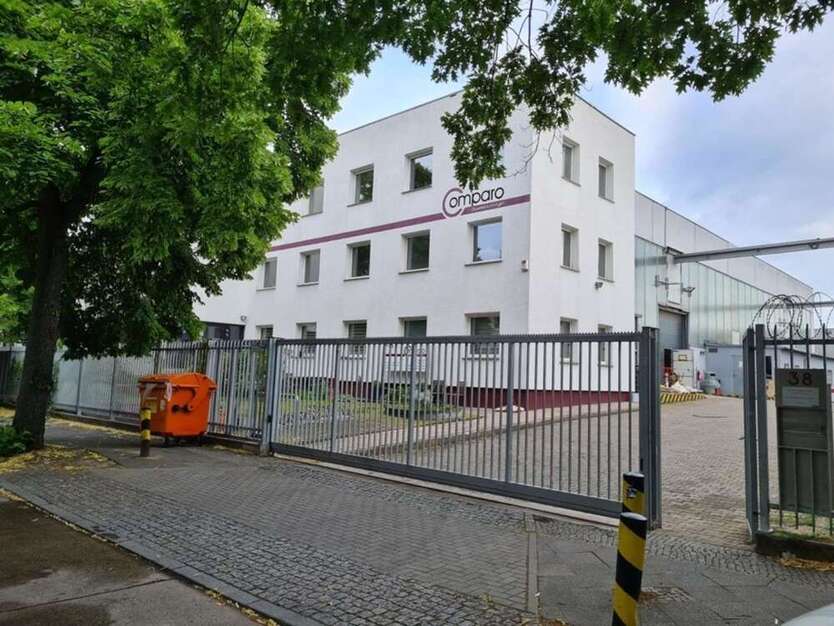 Halle in Berlin 20.000 € 1949 m²