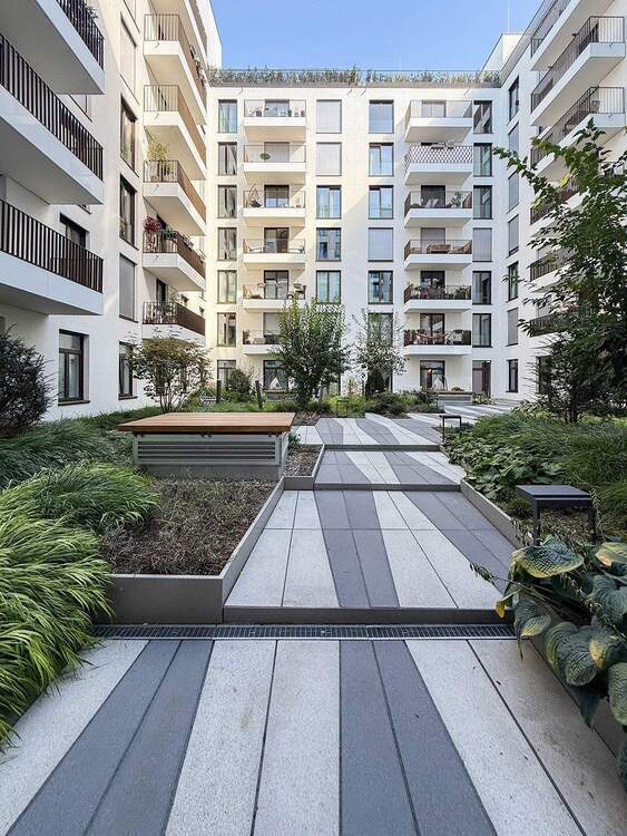 Urbanes Wohnen vis-à-vis der Spree - direkt an der East Side Gallery 2 zimmer