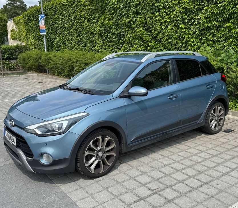 i20
