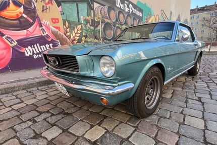 Ford Mustang 9.999 km 21.900 &euro; Berlin 13189