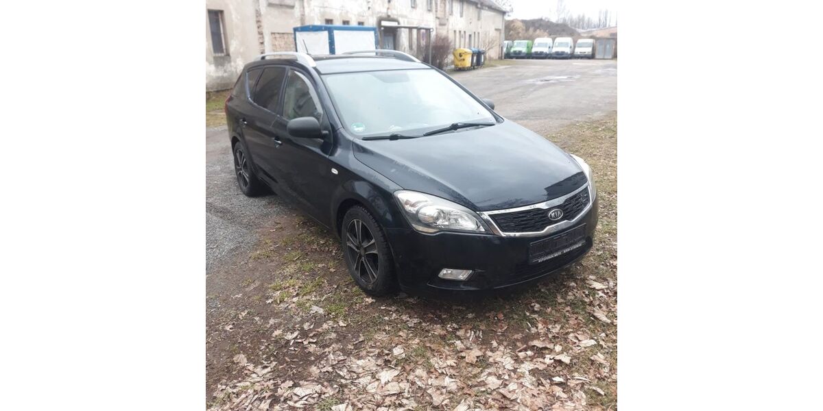 Kia ceed / Ceed 183.000 km 2.900 &euro; Berlin 13127