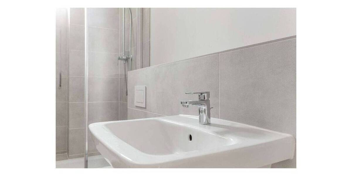 Etagenwohnung Berlin Friedrichshain - 2 Zimmer, 74 m&sup2;, 1.600&euro; | Angebot:26642200