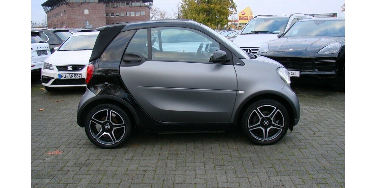 Smart Cabrio Prime LED Leder JBL Spurhalteassistent 93.124 km 13.980 &euro; Falkensee 14612