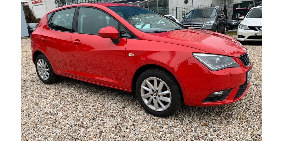 Seat Ibiza 92.500 km 8.900 &euro; Berlin-Spandau 13597