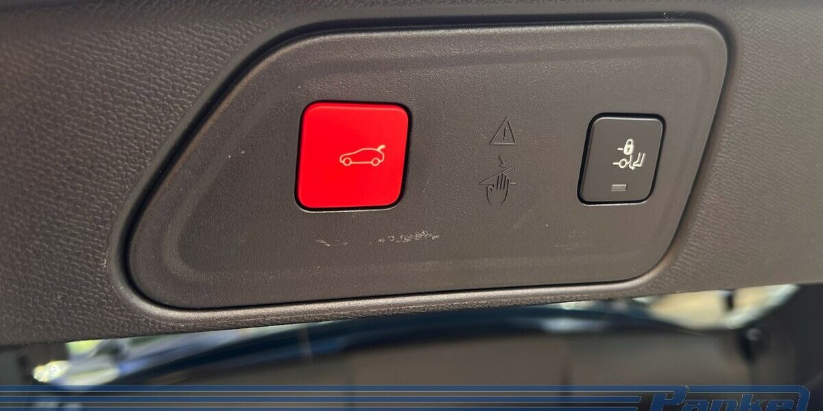 Peugeot 3008 Hybrid 225 Allure Pack EAT8*Kamera*LED*TotW 167.682 km 16.990 &euro; Berlin 13187