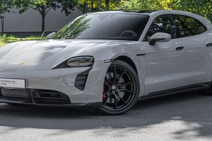 Porsche Taycan 15.932 km 96.930 &euro; Berlin 10587