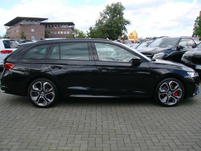 Skoda Octavia 2.0TSi RS Plus ACC Pano Canton Kamera 54.000 km 32.980 € Falkensee 14612